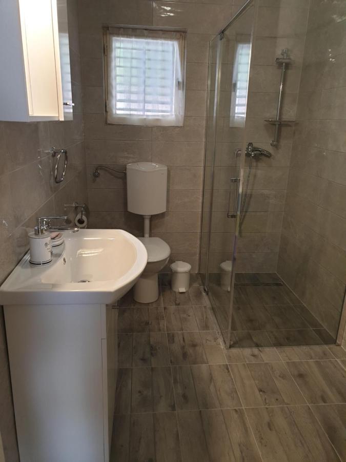 Apartman Davorka Karlobag Kültér fotó